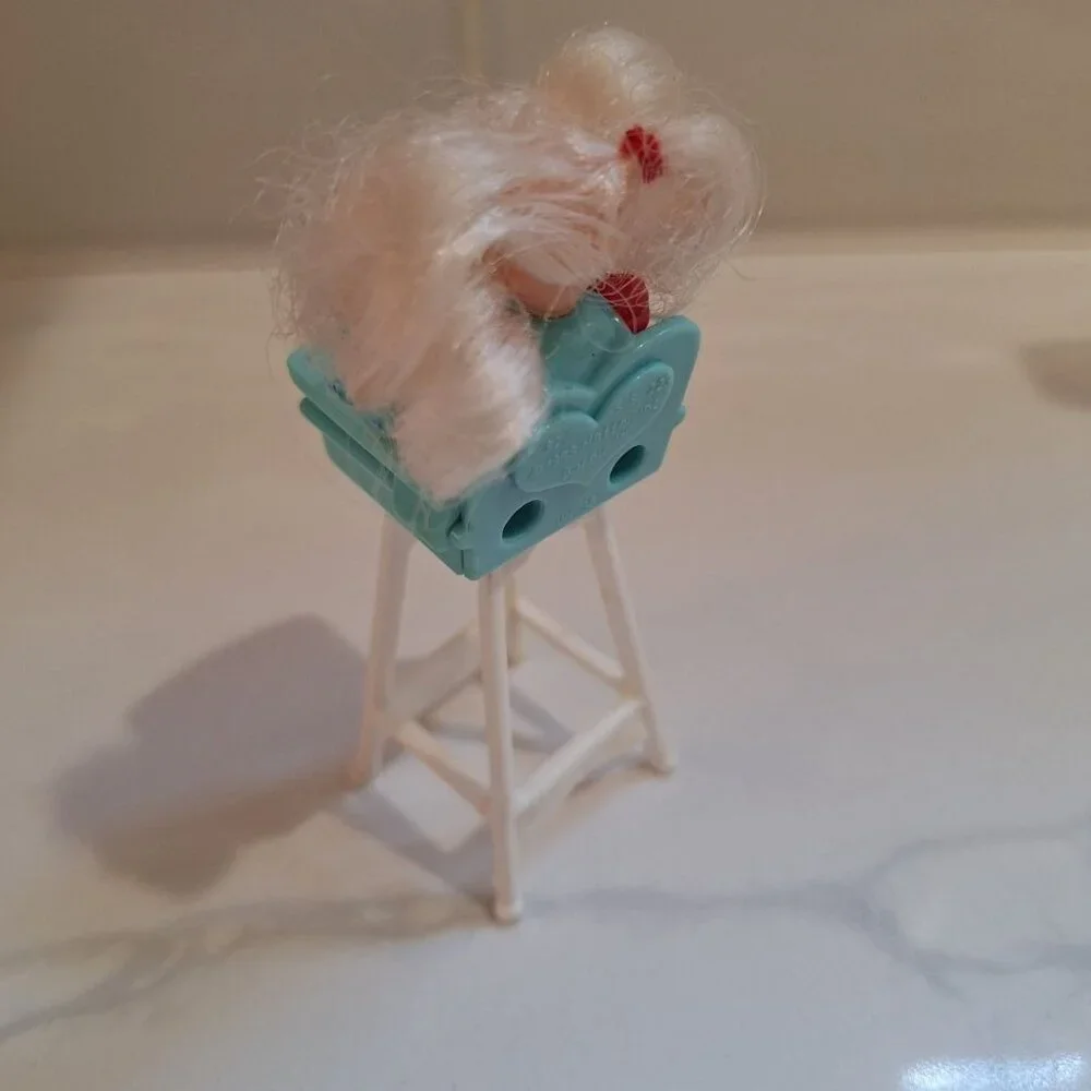 1998 Mattel Kelly Barbie High Chair McDonalds Moves Happy Meal Hair Burger‎ Toy